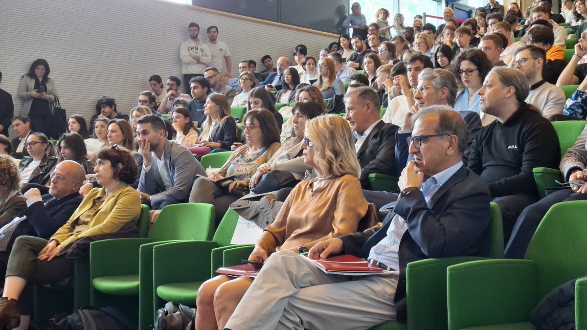 Fond. Mondo Digitale (@fmdigitale) on Twitter photo 🔵 Si è aperta oggi la #RomeCup2025 con una riflessione profonda sul ruolo dell’etica nell’era dell’intelligenza artificiale, a partire dall’eredità del pensiero di papa Francesco. #staytuned
<a href="/CNRsocial_/">CNR Consiglio Nazionale delle Ricerche</a> <a href="/IITalk/">IIT</a> <a href="/Corriere/">Corriere della Sera</a> <a href="/RaiNews/">RaiNews</a> <a href="/RaiScuola/">Rai Scuola</a> <a href="/inail_gov/">Inail</a> <a href="/mur_gov_/">Ministero dell'Università e della Ricerca</a> <a href="/UnivRoma3/">Università Roma Tre</a> 🔵 Si è aperta oggi la #RomeCup2025 con una riflessione profonda sul ruolo dell’etica nell’era dell’intelligenza artificiale, a partire dall’eredità del pensiero di papa Francesco. #staytuned
<a href="/CNRsocial_/">CNR Consiglio Nazionale delle Ricerche</a> <a href="/IITalk/">IIT</a> <a href="/Corriere/">Corriere della Sera</a> <a href="/RaiNews/">RaiNews</a> <a href="/RaiScuola/">Rai Scuola</a> <a href="/inail_gov/">Inail</a> <a href="/mur_gov_/">Ministero dell'Università e della Ricerca</a> <a href="/UnivRoma3/">Università Roma Tre</a>