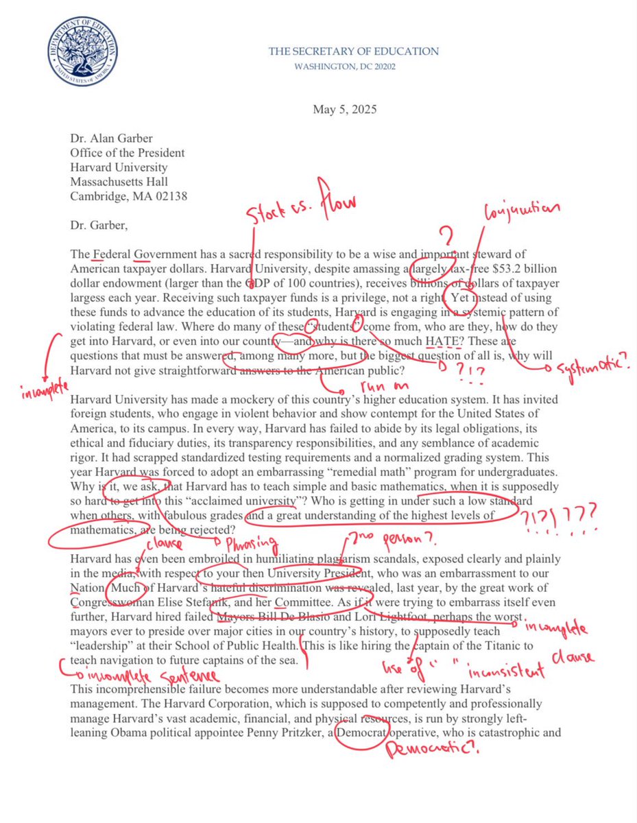 arlinmedrano_'s tweet image. La secretaria de Educación, @LindaMcMahonEd, envió una carta a @Harvard. La universidad respondió corrigiendo la carta con marcas de errores ortográficos y de puntuación. 

JOYA.