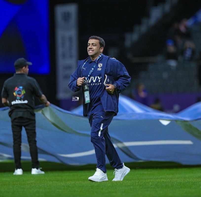 #الهلال_الرايد

كل التوفيق لأسطورة الأساطير الابن البار 
#محمد_الشلهوب في أولى مبارياته مدرباً للهلال 💙