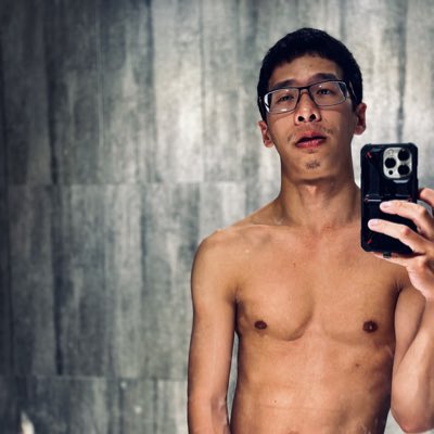 #NewProfilePic (新個人資料照片)