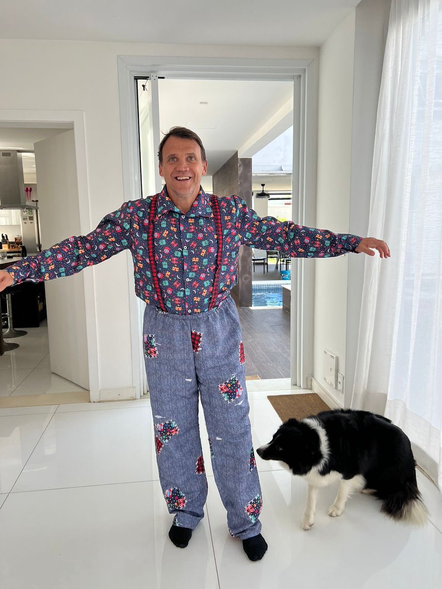 Petkovic10's tweet image. Não que eu seja ansioso, mas fiquei sabendo que se a Páscoa já passou…. 🤷🏼♂️🤪
#festajunina #petkovic #resenha