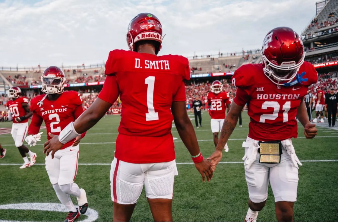 ⭐️John Meredith lll⭐️ (@john_meredith2) on Twitter photo I’m blessed to receive an offer from the University of Houston. <a href="/UHCougarFB/">Houston Football</a> <a href="/MikeRoach247/">Mike Roach</a> <a href="/SWiltfong_/">Steve Wiltfong</a> <a href="/gabrieldbrooks/">Gabe Brooks</a> <a href="/samspiegs/">Sam Spiegelman</a>
@BillyEmbody_ <a href="/FlightSkillz/">Coach Flight</a> <a href="/TheCoachDiesel/">Coach</a> <a href="/AaronLineweaver/">Coach Lineweaver</a> <a href="/IAR2_Football/">TrinityTrojanFB</a> I’m blessed to receive an offer from the University of Houston. <a href="/UHCougarFB/">Houston Football</a> <a href="/MikeRoach247/">Mike Roach</a> <a href="/SWiltfong_/">Steve Wiltfong</a> <a href="/gabrieldbrooks/">Gabe Brooks</a> <a href="/samspiegs/">Sam Spiegelman</a>
@BillyEmbody_ <a href="/FlightSkillz/">Coach Flight</a> <a href="/TheCoachDiesel/">Coach</a> <a href="/AaronLineweaver/">Coach Lineweaver</a> <a href="/IAR2_Football/">TrinityTrojanFB</a>