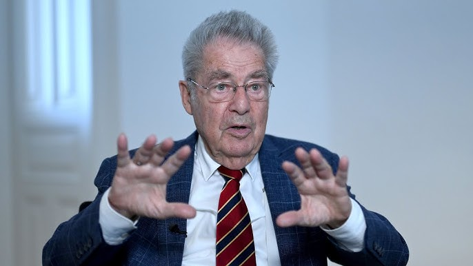 repliknetzwerk's tweet photo. Auf unsere Frage, ob Mena-Watch den ehemaligen Bundespräsidenten Heinz Fischer als verkappten Antisemiten einstuft, antwortete Mena-Watch unmissverständlich mit „Ja“. Der Schriftwechsel wurde von uns gesichert und kann bei Bedarf veröffentlicht werden.
#Österreich #MenaWatch #Antisemitismus #Antizionismus #Hamas #Gaza #Israel #Netanyahu