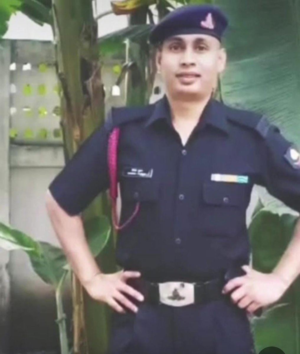 हरियाणा की धरती के वीर सपूत, भारतीय सेना के सैनिक दिनेश कुमार शर्मा जी ने पाकिस्तान की ओर से हुई गोलीबारी का डटकर सामना करते हुए मातृभूमि की रक्षा में अपने प्राणों का सर्वोच्च बलिदान दिया। उनकी तैनाती जम्मू के बारामुला में थी।

उनकी वीरगति को मेरा सलाम व भावपूर्ण श्रद्धांजलि।🇮🇳