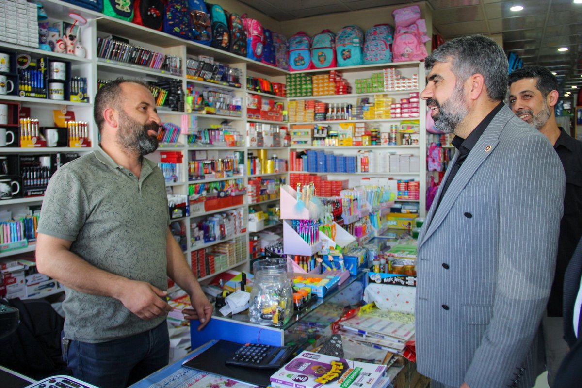 “Esnafımızın her koşulda desteklenmesi büyük önem taşıyor" 

Diyarbakır'daki ziyaretlerini sürdüren Milletvekilimiz Faruk Dinç, İl Başkanımız Zeynul Abidin Gülsever ve Bağlar İlçe Başkanımız Orhan Zeren ile birlikte Bağcılar Mahallesi’nde esnafı ziyaret etti.

Gündeme dair