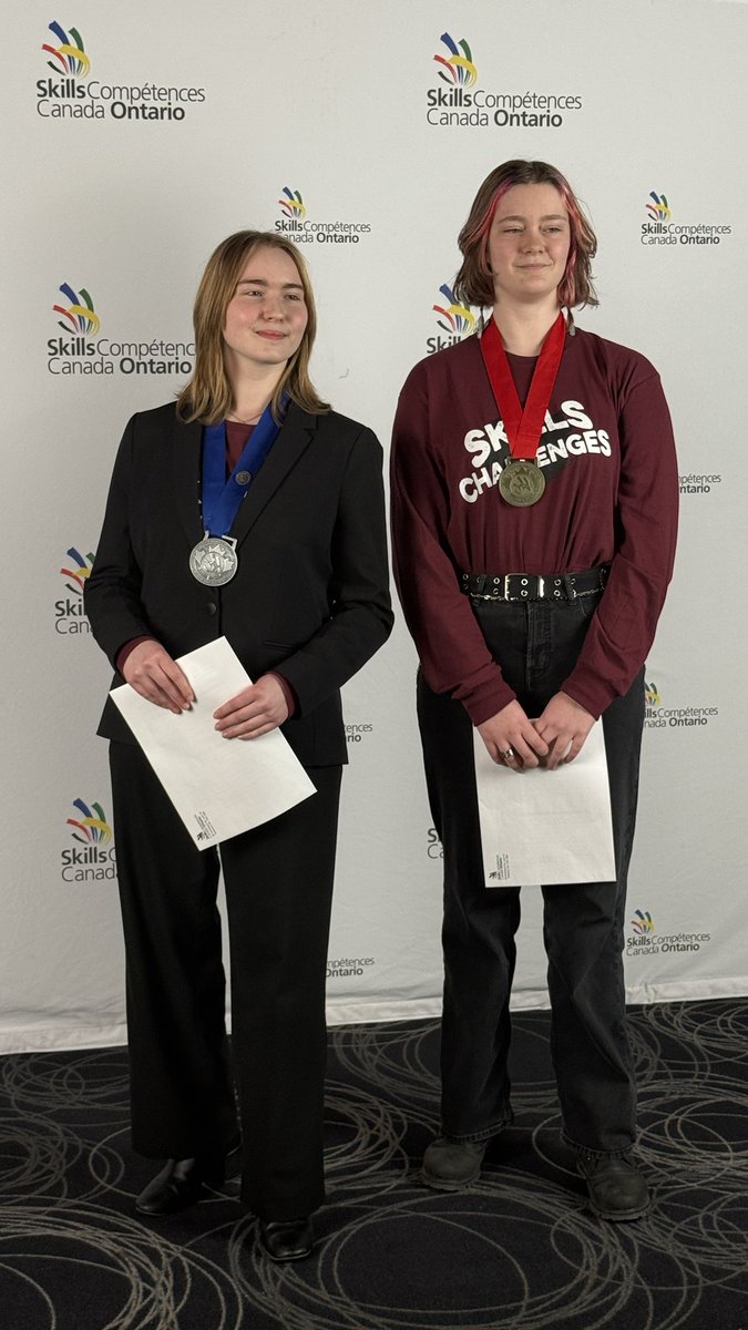 edgefactor_'s tweet image. Amazing work by both Maya B🥈&amp;amp; Alexis K🥇 from @dsbn for the awards in Landscape Design at #SOC25!! 🏡 @DsbnOyap @OYAPNiagara