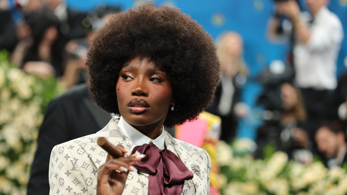 Doechii Caught Talking Crazy to Her Met Gala Assistants and Black Twitter Is Not Happy dlvr.it/TKchyr