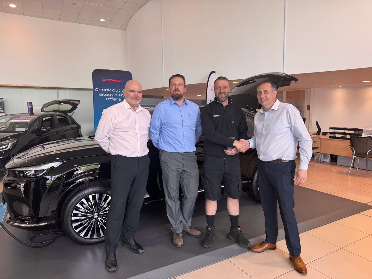 Huge congrats to Gavin on 30 amazing years with Johnsons Cars! We’re so proud to celebrate his dedication with a special engraved watch. Here’s to many more milestones! 🥂