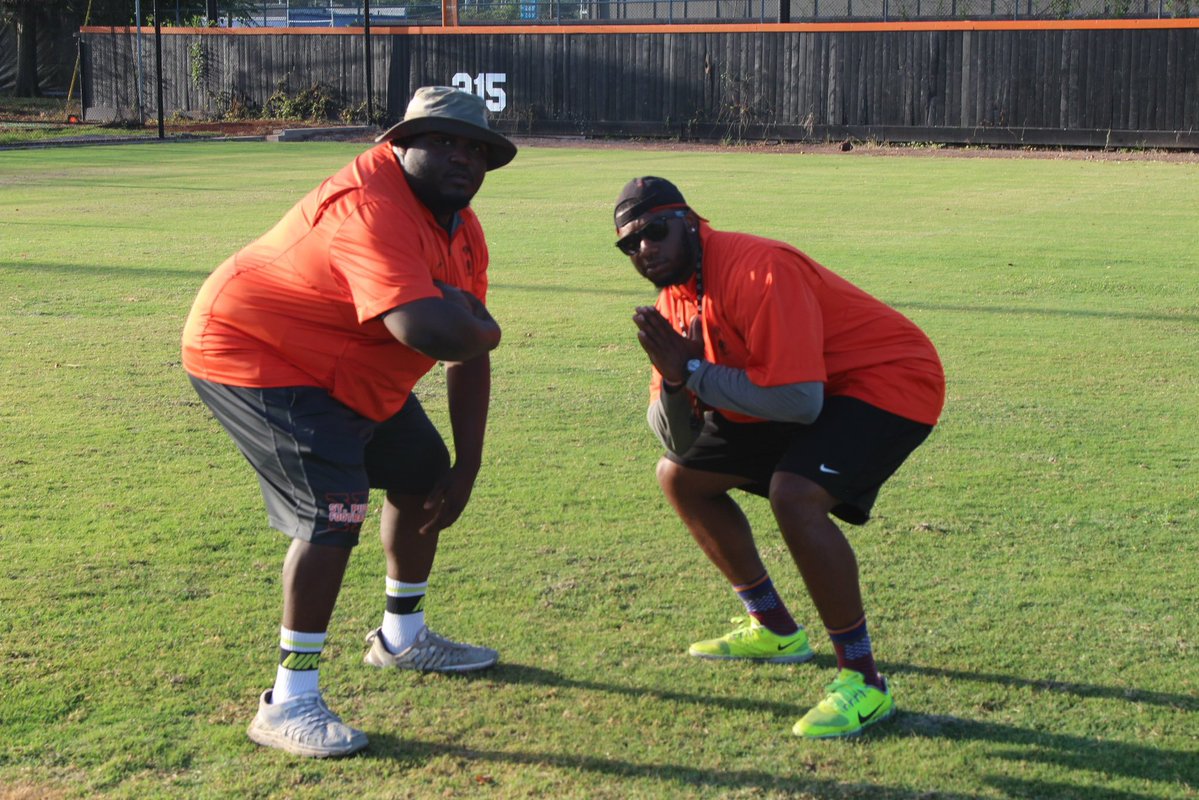 Jeremy Eddington (@itscoachedd) on Twitter photo Shoutout to my brother <a href="/CoachBapDL/">Julian Jean-Baptiste</a> for stopping through this morning and extending offers to some of our guys! You’re always welcome around here!
#HumbleBeginnings Shoutout to my brother <a href="/CoachBapDL/">Julian Jean-Baptiste</a> for stopping through this morning and extending offers to some of our guys! You’re always welcome around here!
#HumbleBeginnings