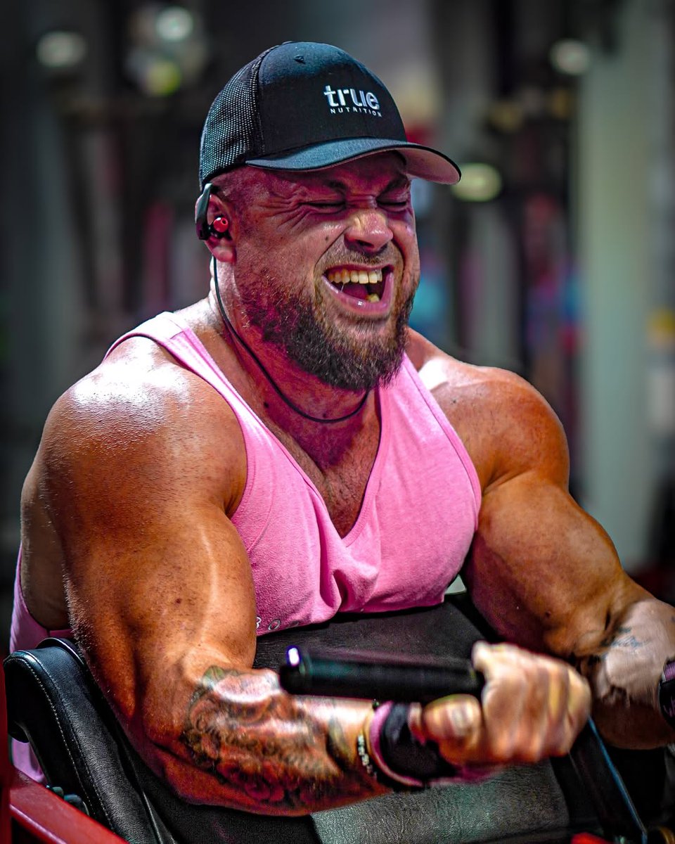 thebbvegan's tweet image. Almost 20 years as a protein deficient #vegan 

#veganbodybuilding #veganstrong