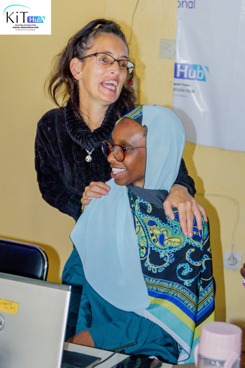 KithubNews's tweet image. « La technologie, ce n’est pas juste le futur. C’est le présent entre nos mains. » 
Le 6 mai, KIT-Hub a eu l’immense honneur d’accueillir Madame Facchin Katia, Directrice d’APROGEST, experte en protection des données personnelles, spécialiste en prototypage électronique.