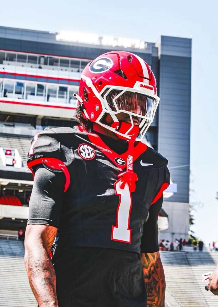 ⭐️John Meredith lll⭐️ (@john_meredith2) on Twitter photo Blessed to receive an offer from University of Georgia.🎉🥳<a href="/GeorgiaFootball/">Georgia Football</a> <a href="/CoachDee_UGA/">Donte Williams</a> <a href="/MikeRoach247/">Mike Roach</a> <a href="/SWiltfong_/">Steve Wiltfong</a> <a href="/gabrieldbrooks/">Gabe Brooks</a> <a href="/samspiegs/">Sam Spiegelman</a>
@BillyEmbody_ <a href="/FlightSkillz/">Coach Flight</a> <a href="/IAR2_Football/">TrinityTrojanFB</a> <a href="/AaronLineweaver/">Coach Lineweaver</a> Blessed to receive an offer from University of Georgia.🎉🥳<a href="/GeorgiaFootball/">Georgia Football</a> <a href="/CoachDee_UGA/">Donte Williams</a> <a href="/MikeRoach247/">Mike Roach</a> <a href="/SWiltfong_/">Steve Wiltfong</a> <a href="/gabrieldbrooks/">Gabe Brooks</a> <a href="/samspiegs/">Sam Spiegelman</a>
@BillyEmbody_ <a href="/FlightSkillz/">Coach Flight</a> <a href="/IAR2_Football/">TrinityTrojanFB</a> <a href="/AaronLineweaver/">Coach Lineweaver</a>