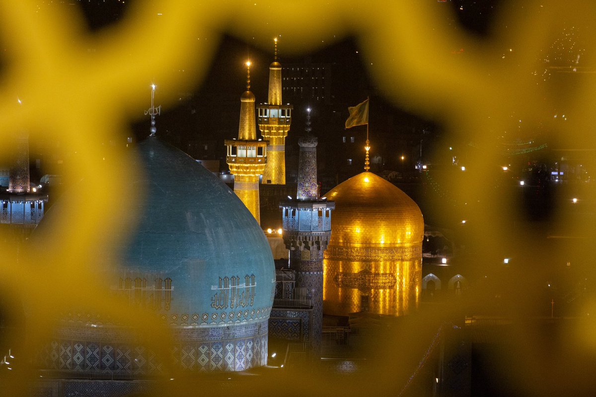 AstanMedia's tweet photo. آرام می‌گیرد دلم در بارگاهت
ای مشهدِ تو جان پناهِ اهل عالم...
#امام_رضا
_____
امروز چهارشنبه روز زیارتی امام رضا علیه السلام است، اسم خودتون یا عزیزانتون رو منشن كنيد تا در ثواب زیارت شریک شوید...
خادمان حرم مطهر امام هشتم(ع) 
نائب الزیاره دورماندگان از حرم هستند. https://t.co/WQSIFxjUET