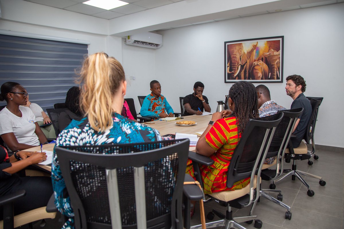 Kumasi Centre for Collaborative Research (KCCR) (@kccr_gh) on Twitter photo A delegation from <a href="/ChariteBerlin/">Charité - Universitätsmedizin Berlin</a> led by world-renowned Virologist Prof. Christian Drosten, visited KCCR as part of efforts to strengthen vaccine research in Ghana.
Read more here➡️: kccr-ghana.org/charite-univer… A delegation from <a href="/ChariteBerlin/">Charité - Universitätsmedizin Berlin</a> led by world-renowned Virologist Prof. Christian Drosten, visited KCCR as part of efforts to strengthen vaccine research in Ghana.
Read more here➡️: kccr-ghana.org/charite-univer…
