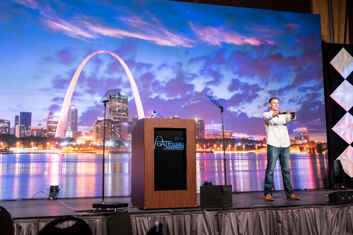 STLG2I's tweet image. 🎤 World-Class Keynotes
A standing ovation to our keynote speakers for bringing vision, clarity, and inspiration to the Gateway to Innovation stage.
You challenged us to think bigger, act smarter, and lead boldly.
#G2I2025 #KeynoteHighlights #InspirationInTech