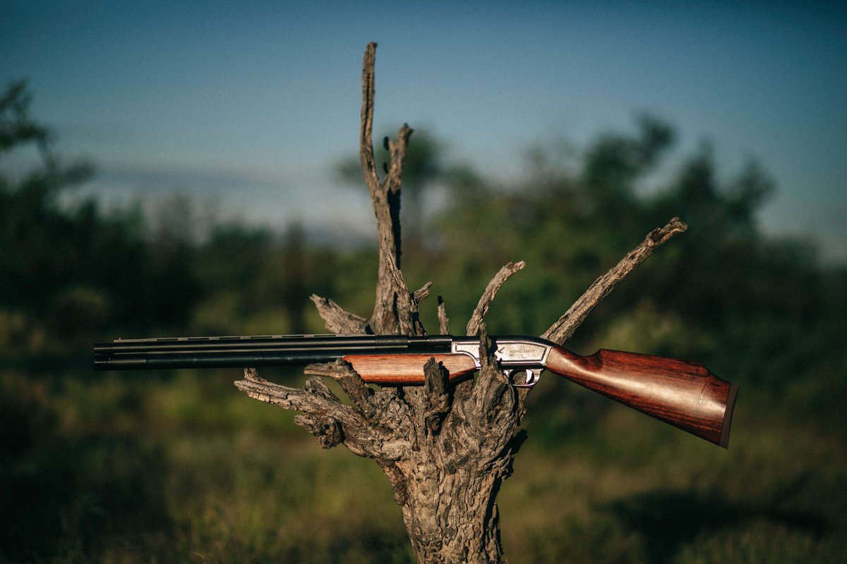 Classic style meets smooth action. Check out the Air Venturi Seneca Wingshot II. Ask your local or online retailer to learn more! #AirVenturi #SenecaWingshotII