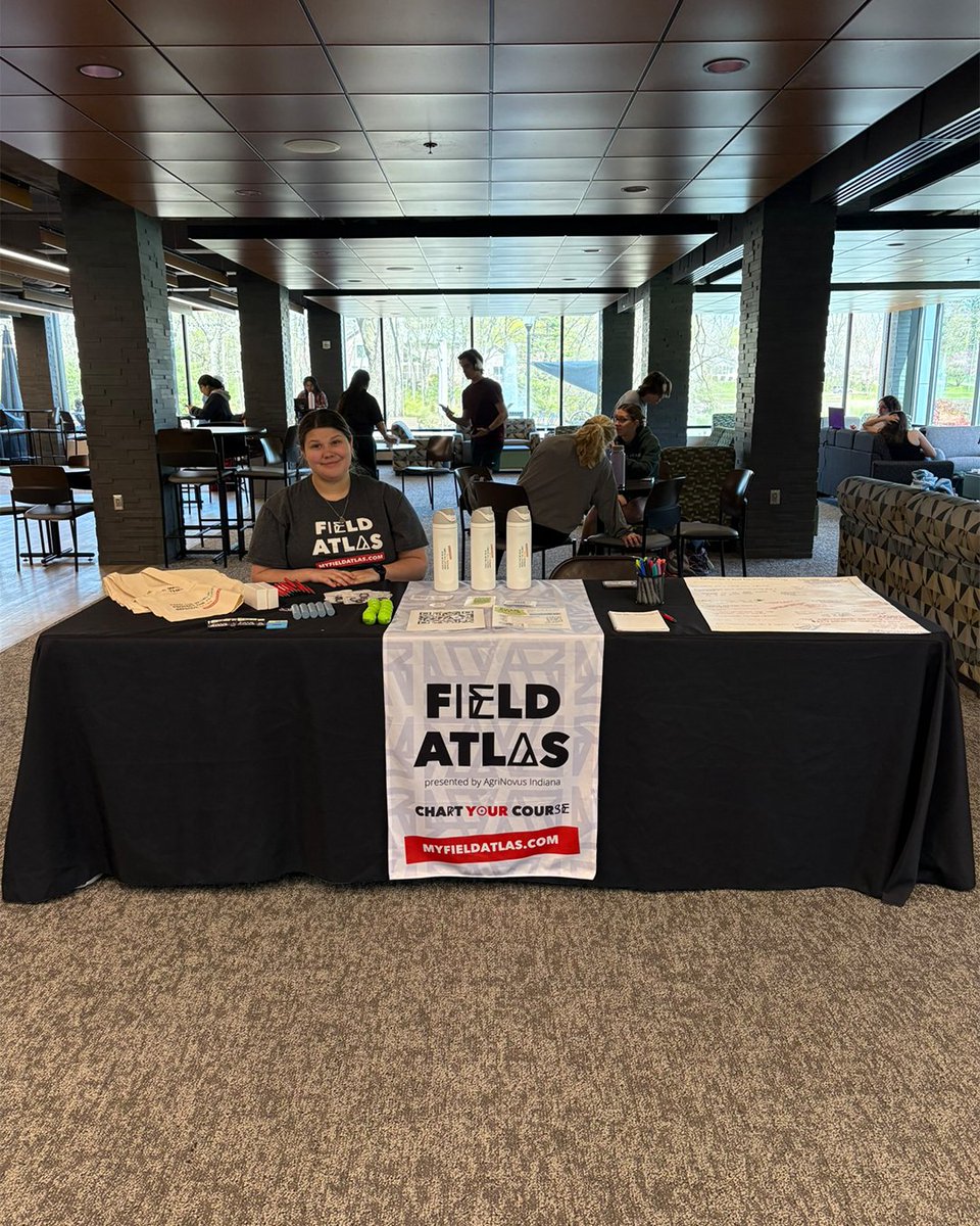 Creating on-campus connections 🤝 Jetta, Mohammed and Bryn hosting tabling events at Franklin College, IU Indianapolis and Huntington University, helping connect passing-by peers to career opportunities in #agbioscience.
