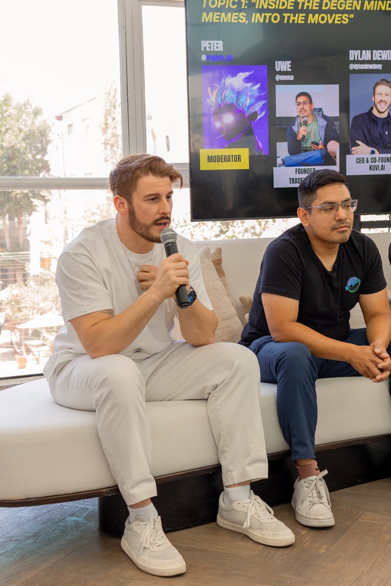 XForgeOfficial's tweet image. TOKEN2049 throwback ✨
🧠 Inside the Degen Mind Panel

Not just vibes. Not just memes. 
Real talk from the trenches.

@uwece @dylandewdney @gianinaskarlett @brandank_cr lit up #DegenDay with zero-filter knowledge 🔥