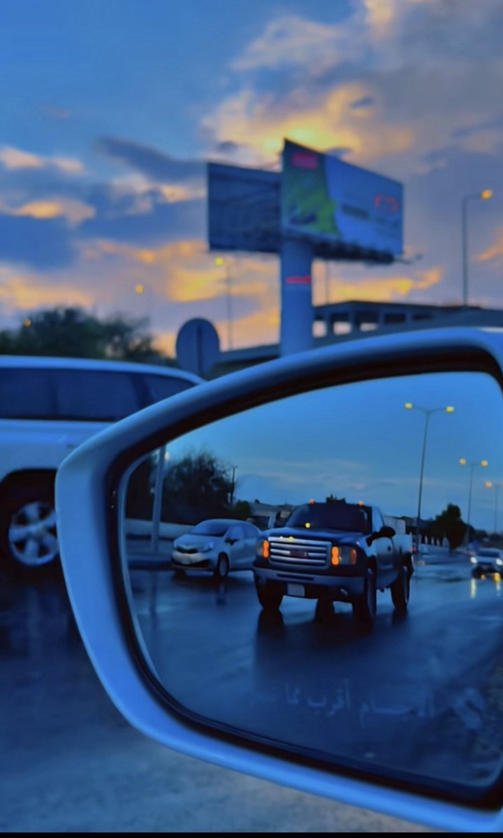 #مساءات_الخير_والسعاده

راحتي في نور وجهك و المساء  فيك يتبارك
وفي وجودك كنّي أملك ذا الحياة وما عليها 💙💙