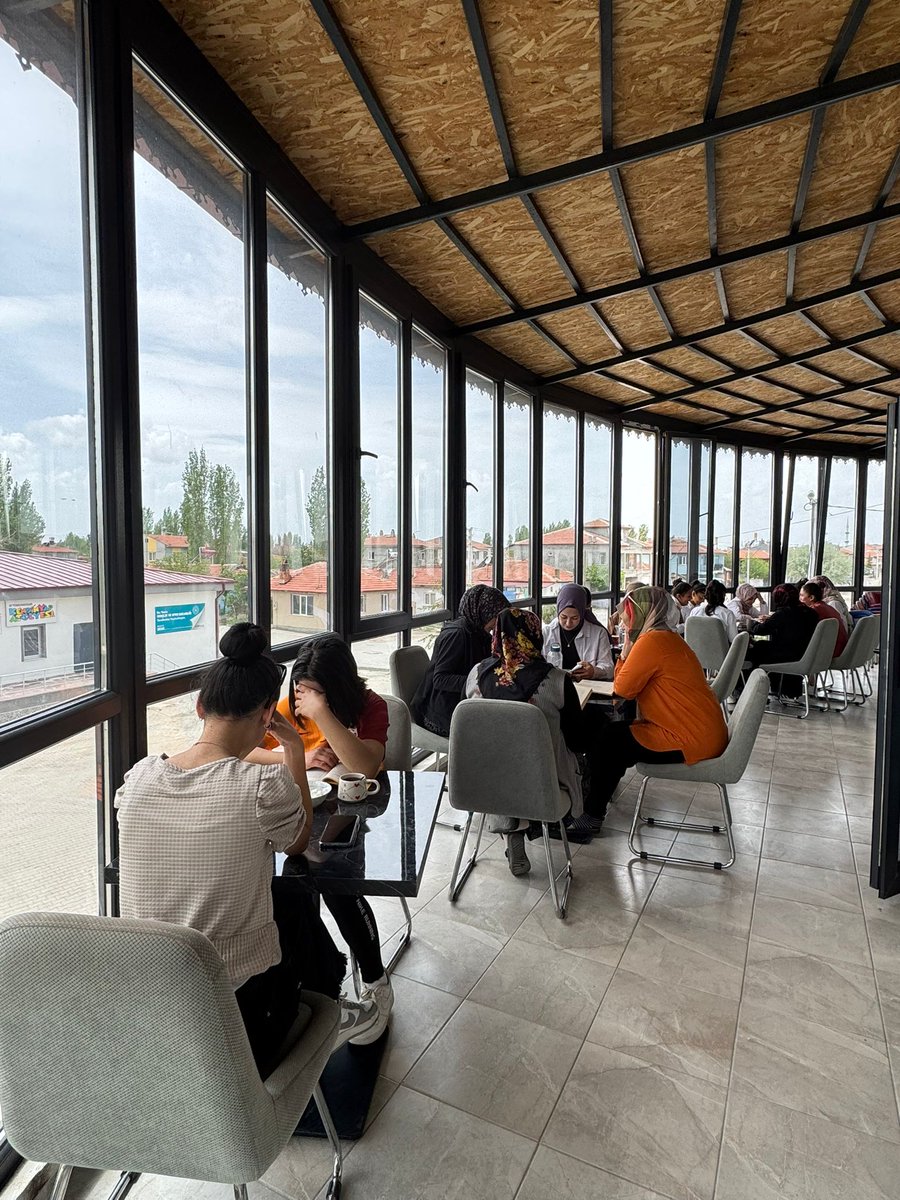 Sıcak çay eşliğinde kitap okuma saatlerimize davetlisiniz.
<a href="/kubrayigitbasi/">Doç. Dr. Kübra Güran Yiğitbaşı</a> 
<a href="/AfyonValiligi/">T.C. Afyonkarahisar Valiliği</a> 
<a href="/CobanlarK/">Çobanlar Kaymakamlığı</a> 
<a href="/Cobanlarbld/">Çobanlar Belediyesi</a> 
<a href="/cobanlarkulture/">Çobanlar Kadın Kültür Evi</a>