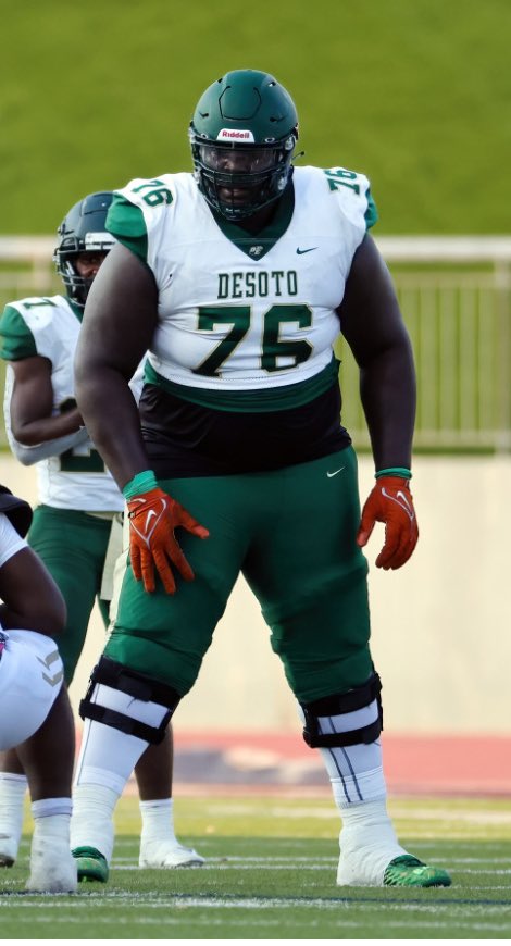 Michael Nelson (@progearnellie) on Twitter photo Support your local OL/DL with low profile pads from <a href="/ProGearFB/">Pro Gear Sports</a> . The bigs need love too! Support your local OL/DL with low profile pads from <a href="/ProGearFB/">Pro Gear Sports</a> . The bigs need love too!
