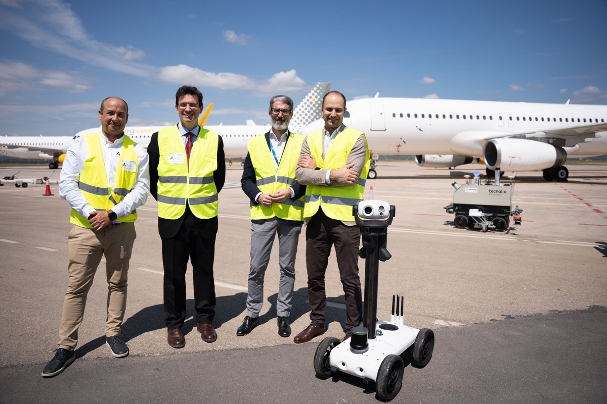 Aerocas y la Asociación de Robótica Móvil Española impulsan un ‘hub’ de robótica aeroportuaria pionero a nivel internacional

👉 ‘The SkyBot Lab’ pretende posicionar a España como referencia en robótica móvil aplicada a aeropuertos

🔗 aeroportcastello.com/es/aerocas-y-l…