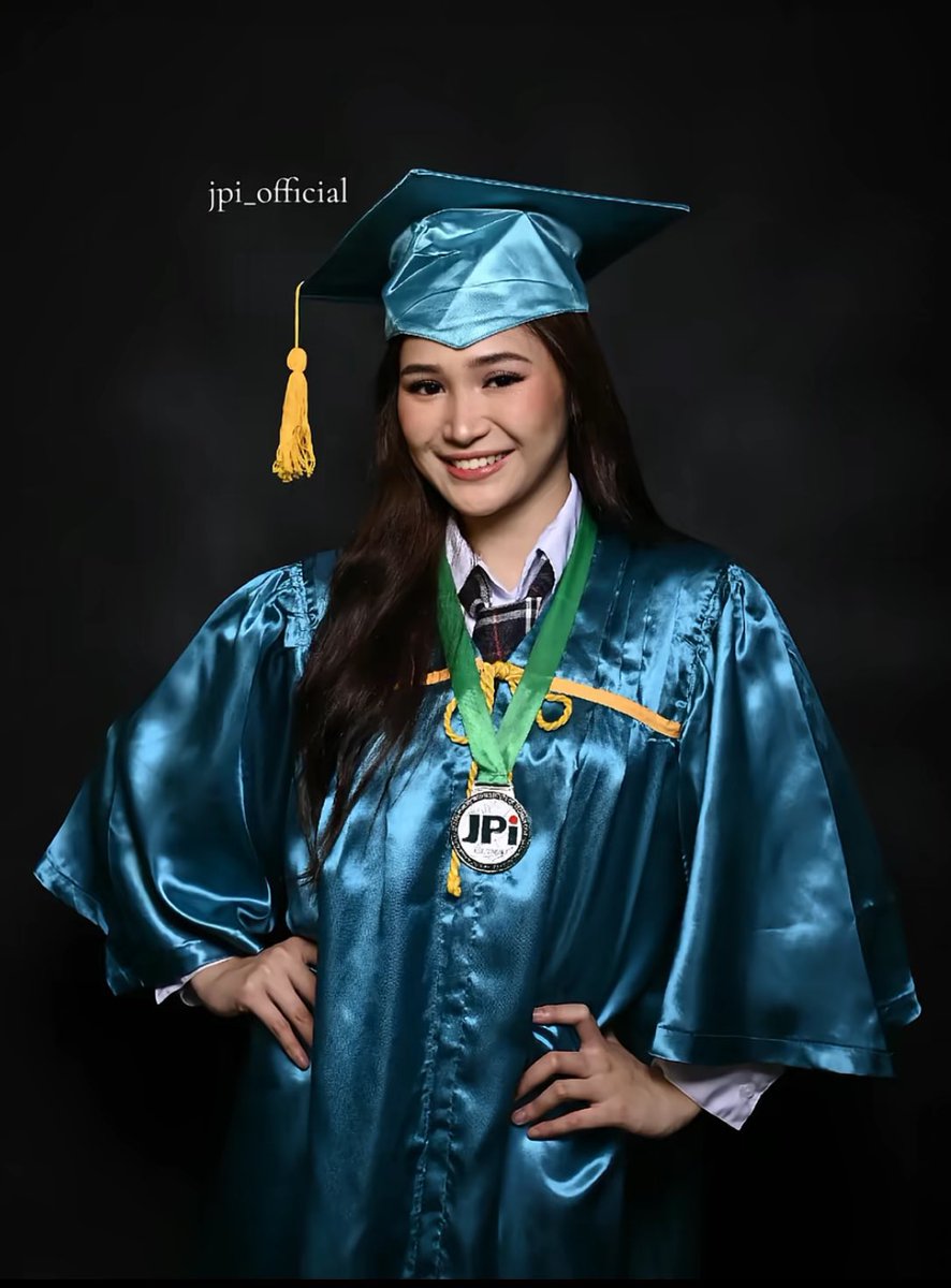 🥺✨👩🏻‍🎓