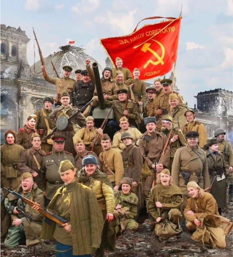 “Toda una vida no será suficiente para agradecer lo que hizo el Ejército Rojo por la libertad”. (Ernest Hemingway)