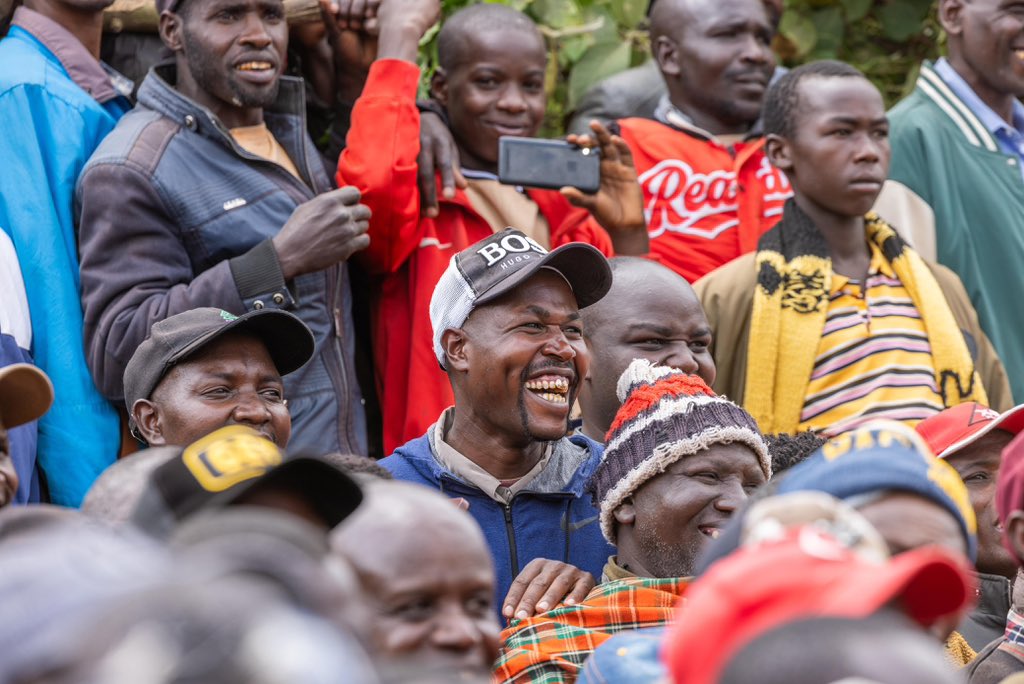 The 28km Sogoo-Kimogoro-Melelo-Ololung’a Road, whose tarmacking we have launched, will ease the delivery of farm produce such as cabbages, tomatoes and potatoes to markets.

It will also facilitate access to social amenities such as the Sogoo Health Centre and Sogoo Primary