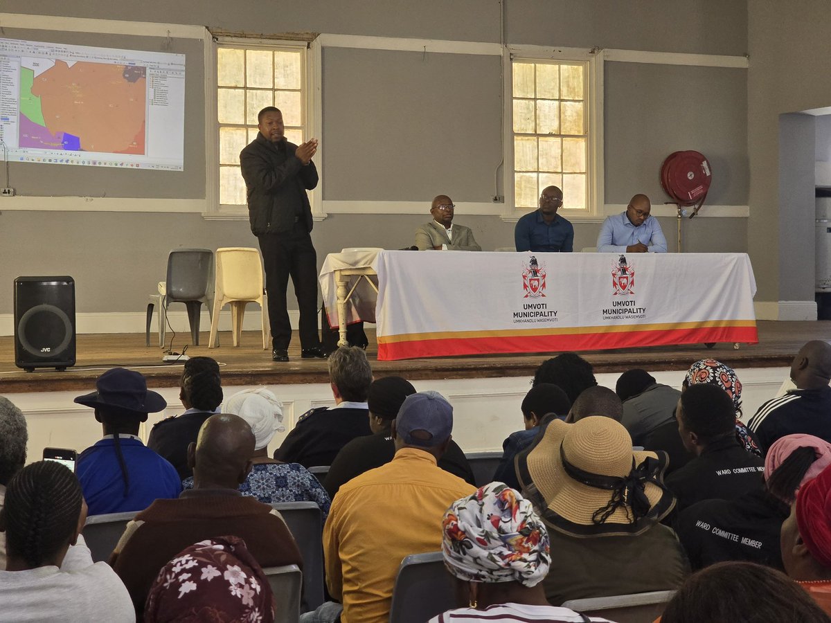 GCIS_KZN's tweet photo. Siqalile isigcawu sokwazisa ngokuklanywa kwemingcele kumkhandlu Umvoti. Lesi sithangami esiholwa yinhlangano yezemklamo (Municipal Dermacation Board); inhlangano yeZokhetho (IEC) kanye nomasipala waseMvoti. Izihambeli zithole nethuba lokufaka izicelo kwibhodi zokuthi umklamo waseMvoti uhambisane nezidingo zawo zomphakathi.
Izincomo zomphakathi zithathwe yi-MDB ukuyozibuka ukuze kuphume umklamo owodwa kumasipala waseMvoti. Izincomo zomklamo zizovalwa mhlaka 30 June 2025, amalunga omphakathi ayanxuswa aqhubeke afake izincomo kwibhodi.
Inhlangano yeZokhetho nayo ayisalanga ngaphandle njengoba inxenxe abavoti ukuba babhalise futhi bazibheke ukuthi bayavela yini ohlwini labavoti. 
UMnyango wezokwazisa nokusabalalisa kolwazi nawo ubukhona ukuhlinzeka ngolwazi emphakathini.