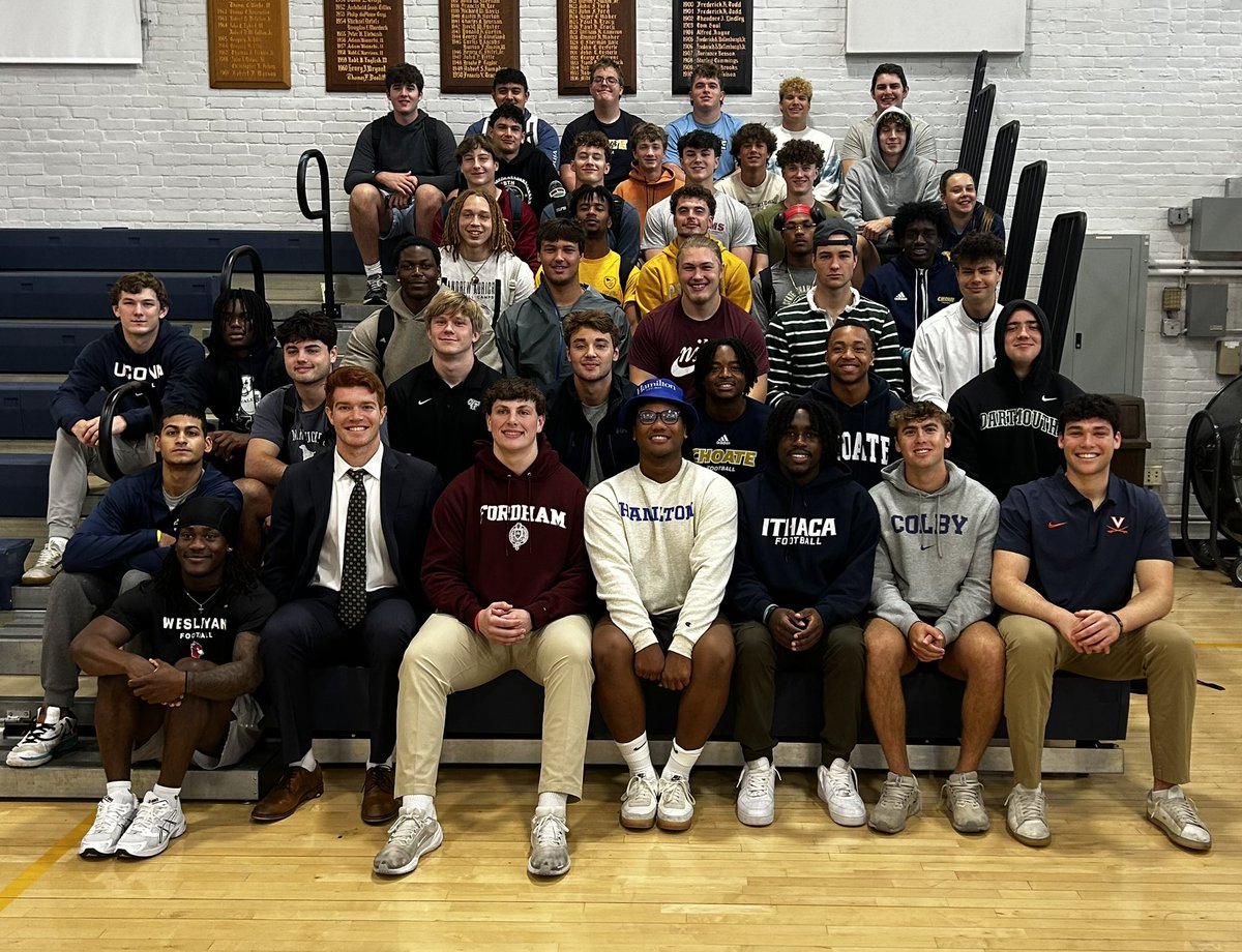 siegeljeff's tweet image. Signing day. Congrats to all the seniors. @CRHFootball @ColeSiegel2