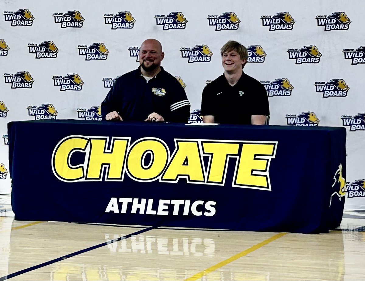 siegeljeff's tweet image. Signing day. Congrats to all the seniors. @CRHFootball @ColeSiegel2
