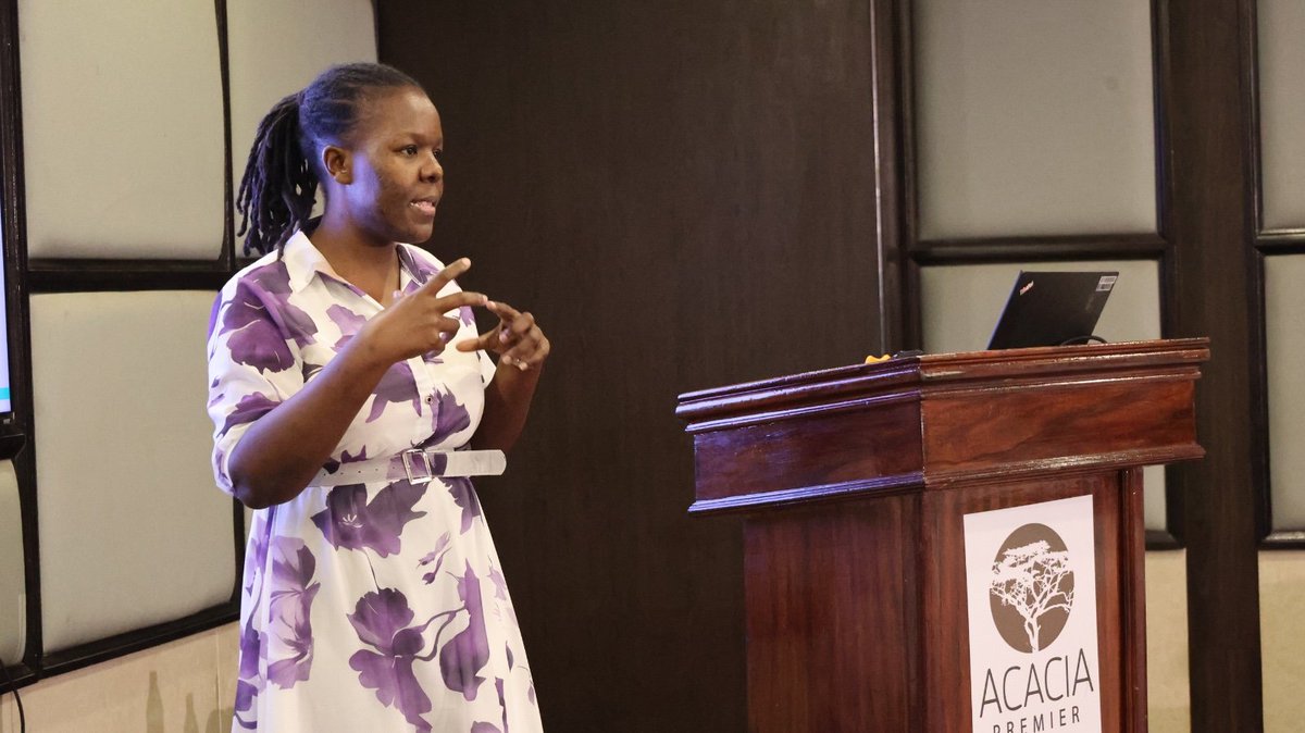 joyce_orawo's tweet image. Had the privilege of leading a training on GenderAnalysis &amp;amp; GenderMainstreaming for media &amp;amp; CSOs at Acacia Hotel, Kisumu.
#Aga Khan University Graduate School of Media and Communications
#GSMC#GenderCPD #GenderReporting #Genderstorytelling
#GenderEquality #InclusiveMedia
#Day1