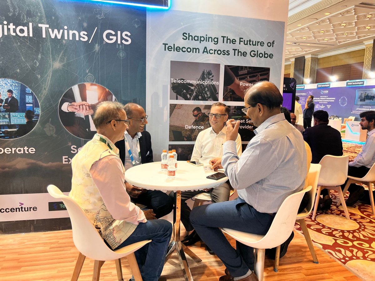 leptonsoftware's tweet image. It’s a wrap! 🌐
From AI-led network design to Digital Twin-based FTTx rollout, #BharatTelecom2025 was a showcase of innovation. Proud moment as our CEO led a powerful panel on broadband for rural growth.
Here’s to driving inclusive, smart connectivity!
#LeptonSoftware