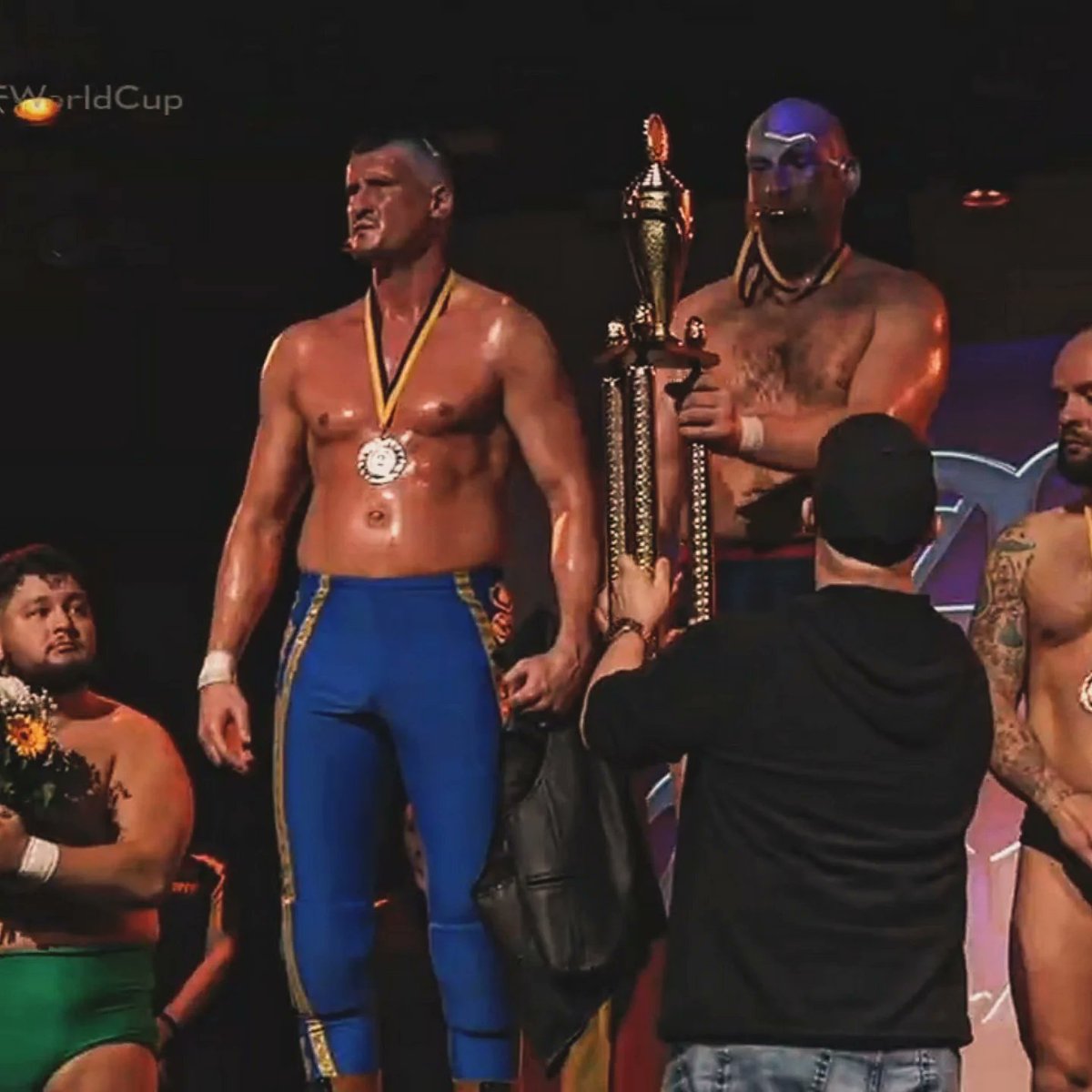 Erkan Sulcani (@erkansulcani) on Twitter photo #GWFWorldCup25 #Silbemedaille 🥈
Ich konnte beim <a href="/WeAreGWF/">GWF Wrestling</a> World Cup 25 den 2. Platz belegen und somit die Silbermedaille erhalten. #ERKANALLES 🤼♂️🥈👉🩸
Es war mir eine riesen Ehre und Freude dran teilzunehmen und euch zu unterhalten! 🤼♂️ #BLUTSBRÜDER4LIFE 👉💥
#MISTERUPPERCUT 💪 #GWFWorldCup25 #Silbemedaille 🥈
Ich konnte beim <a href="/WeAreGWF/">GWF Wrestling</a> World Cup 25 den 2. Platz belegen und somit die Silbermedaille erhalten. #ERKANALLES 🤼♂️🥈👉🩸
Es war mir eine riesen Ehre und Freude dran teilzunehmen und euch zu unterhalten! 🤼♂️ #BLUTSBRÜDER4LIFE 👉💥
#MISTERUPPERCUT 💪