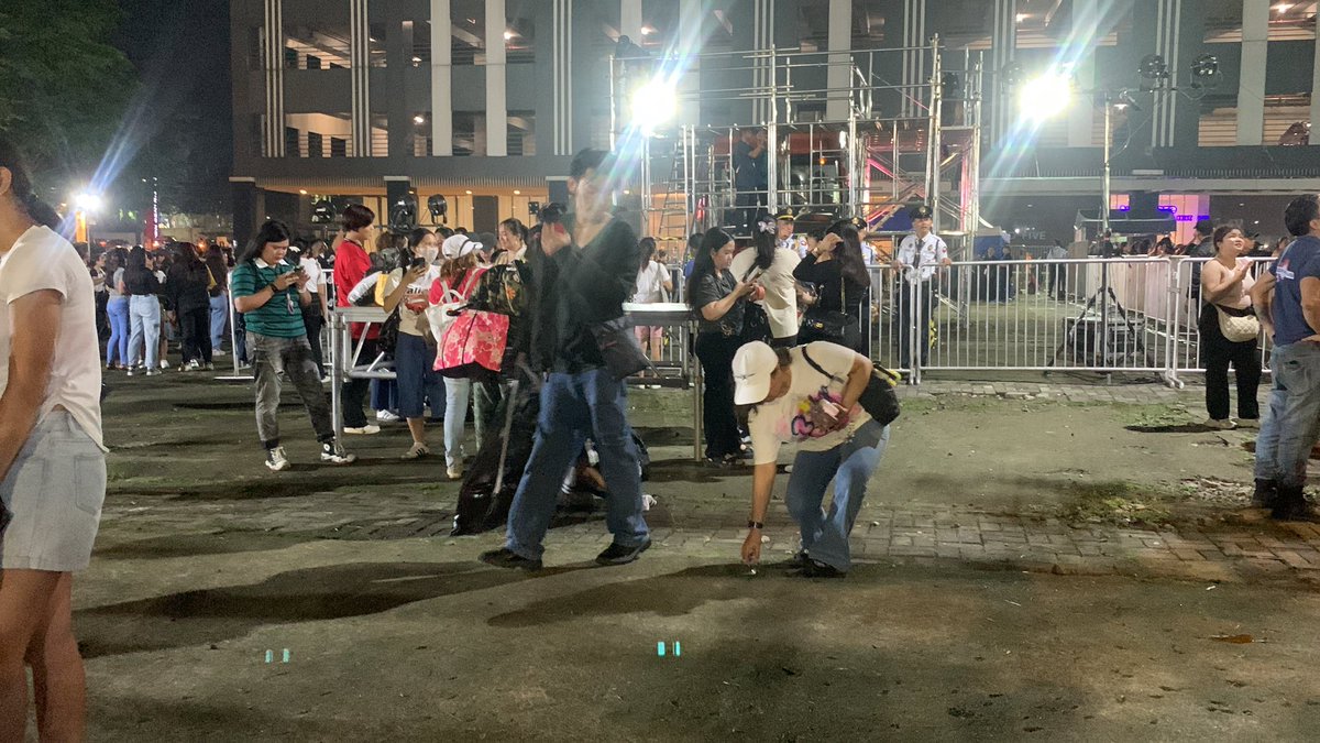 cheng ππ
±οΈπ
°οΈ ππ
±οΈπ
°οΈ π (@patucca378) on Twitter photo ANG LINIS NG AREA! ANG DAMING MAY DALANG GARBAGE BAG! GOOD JOB, AβTIN!
SB19 FREE CONCERT SA ETON
<a href="/SB19Official/">SB19 Official</a> #SB19
#SB19SaWOnWishBus ANG LINIS NG AREA! ANG DAMING MAY DALANG GARBAGE BAG! GOOD JOB, AβTIN!
SB19 FREE CONCERT SA ETON
<a href="/SB19Official/">SB19 Official</a> #SB19
#SB19SaWOnWishBus
