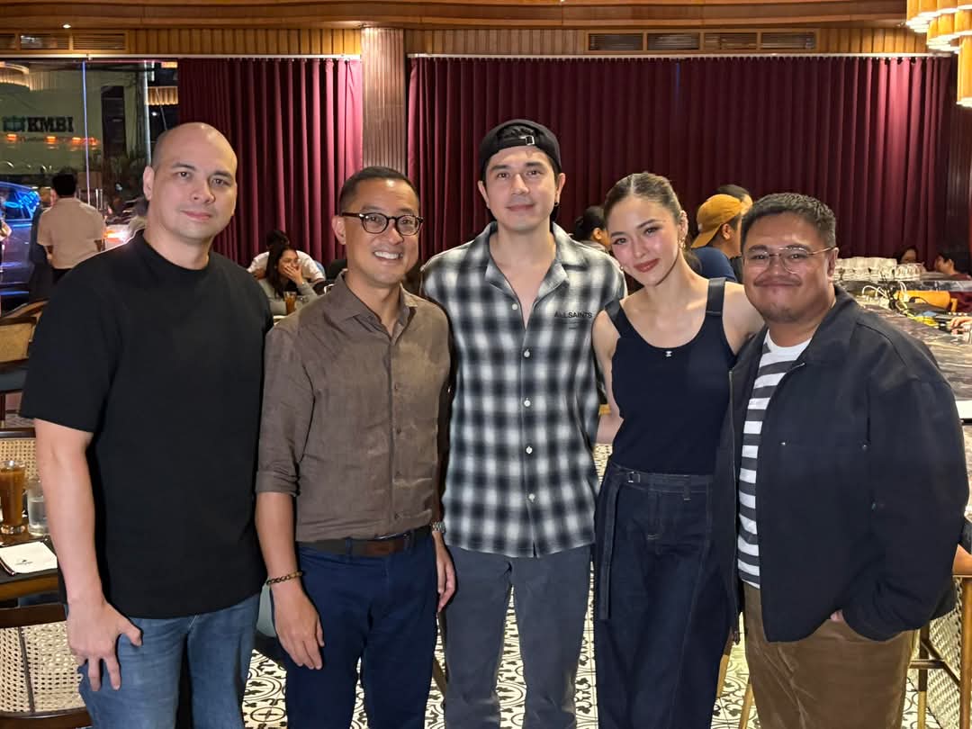 CertKap's tweet image. May victory party palang naganap para sa matagumpay na box office run ng #MuLoveWillMakeYouDisappear. 
Congratulations sa lahat ng bumubuo ng 'My, Love Will Make You Disappear.'

#KimPau #StarCinema @prinsesachinita
@mepauloavelino
@StarCinema 

📷 : @mjfelipe