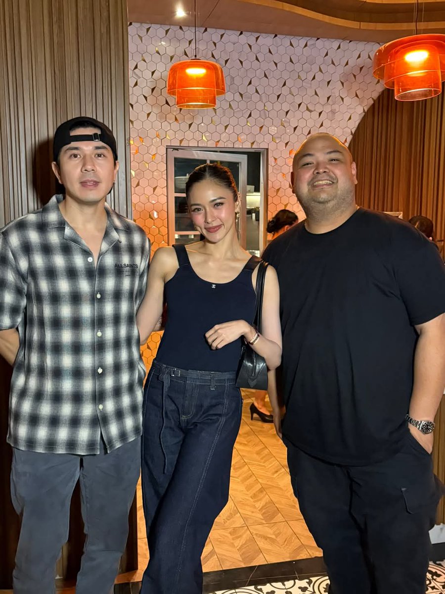 CertKap's tweet image. May victory party palang naganap para sa matagumpay na box office run ng #MuLoveWillMakeYouDisappear. 
Congratulations sa lahat ng bumubuo ng 'My, Love Will Make You Disappear.'

#KimPau #StarCinema @prinsesachinita
@mepauloavelino
@StarCinema 

📷 : @mjfelipe