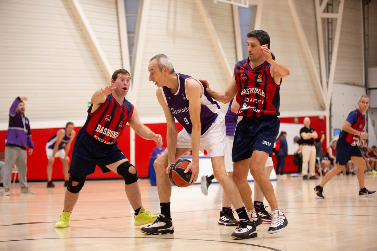 FundacionBKNDA's tweet image. 🔝 Baskonia Mixed Ability, referente internacional de baloncesto senior para personas con y sin discapacidad

🇦🇷 El club argentino Mendoza Buxers ha creado su propio equipo inspirado en el modelo de la Fundación Baskonia Alavés

ℹ️ tinyurl.com/2rhr88cs

#MixedAbility
