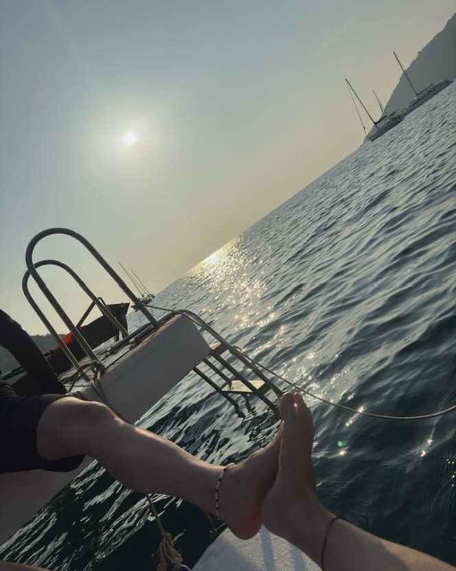 ca kinda ia tweet media