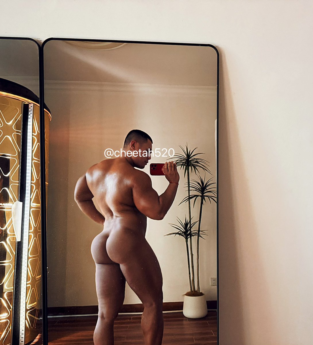 美黑 #肌肉熊 #粗腿  #翘臀 #壮熊 #裸体 #猛男 #天体 #big #肌肉狗 #asian #Musclebear #全裸 #猛男 #大胸肌 #肌肉崇拜 #脂包肌 #exhibitiongay  #农牛  #黑皮 #1m