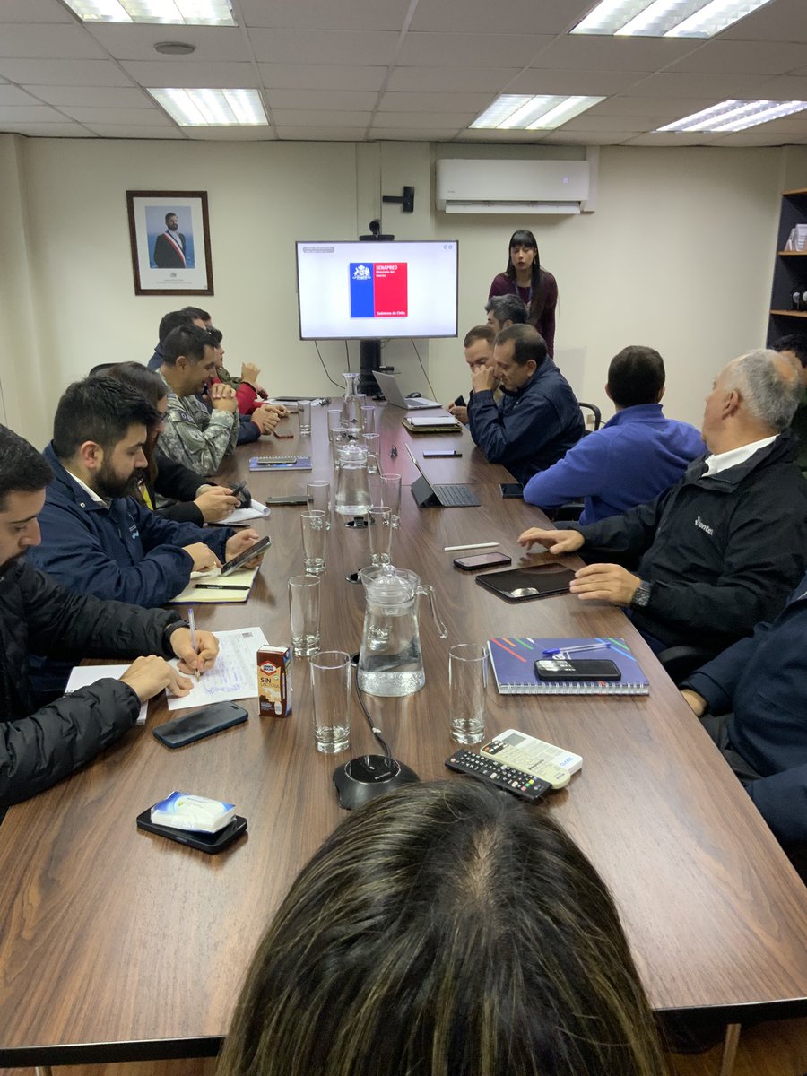 Comenzando sesión del COGRID NACIONAL en línea desde Temuco, estableciendo condiciones de prevención para abordar las contingencias del próximo invierno.