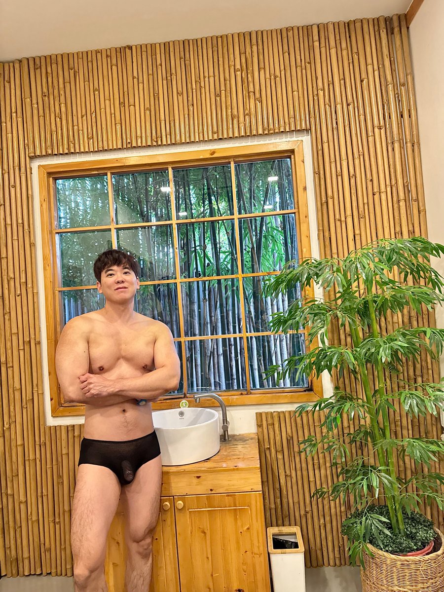 ไม่โป๊หรอกเพราะว่าใส่กกน.สปาอยู่ ♨️🤭
#spa #onsen #japanese