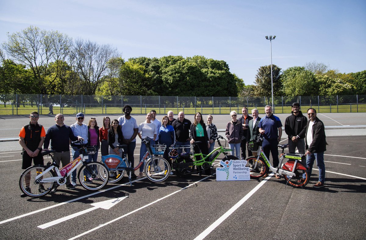 The mobility school was officially launched at Eamonn Ceannt Park, Crumlin on May 6th by Cllr Fiona Connelly representing the Lord Mayor Emma Blain, marking the beginning of an important effort to improve cycling education and road safety throughout the city. The Launch saw a