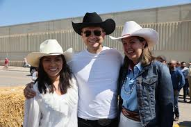 Recently Danielle Smith <a href="/ABDanielleSmith/">Danielle Smith</a> is being promoted as a lady with sex appeal. It is a disturbing trend that Anaida hasn't been involved with.
#DanielleSmith