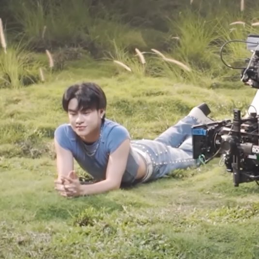 fluffywithbibii's tweet image. ยังยืนไม่ได่เลย😭😭😭😭😭😭😭😭😭