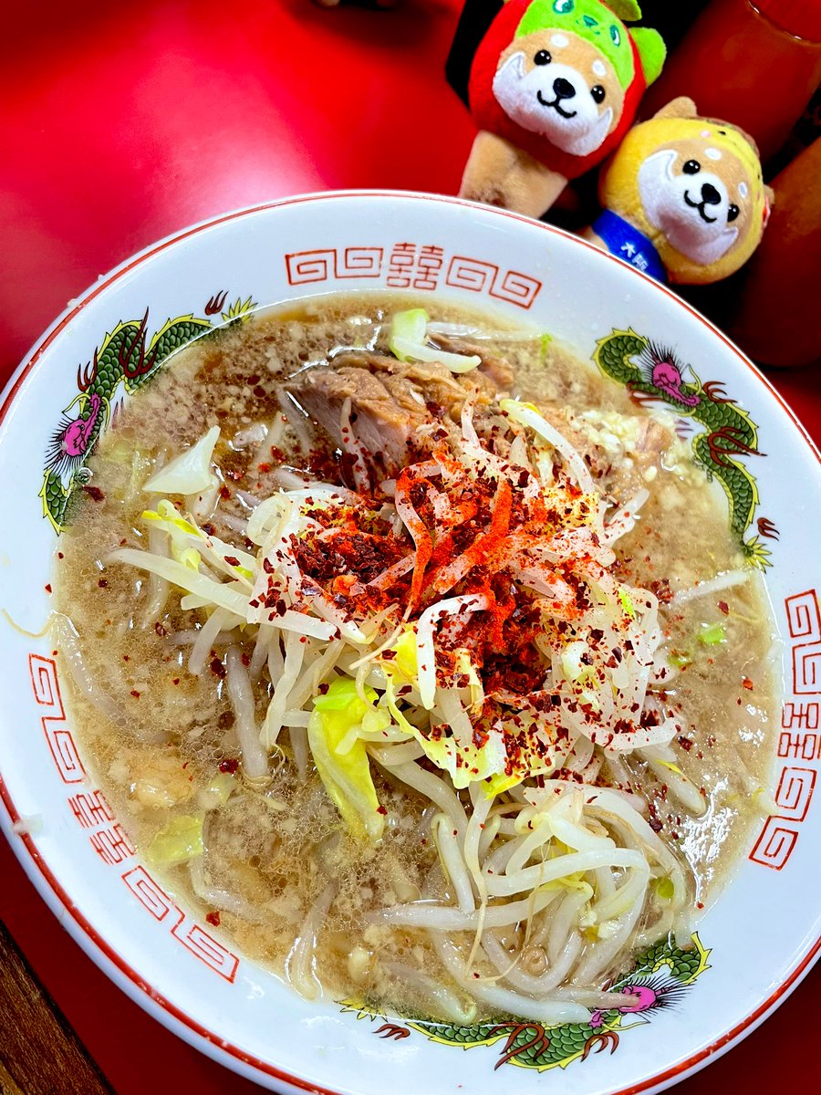 leoma4ma4's tweet image. はい出たよー、貸切で二郎デート👫🍜昼藤沢⇒夜川崎⇒そのままハシゴでサバの味噌煮定食とメロンクリームソーダ
#二郎 #貸切二郎デート #運良く並ばなかった #鍋二郎部屋でされるよりマシ #食わせすぎ #店長に貸切で二郎行く人初やわ言われたし #どんな状況なん #高級二郎やんけw