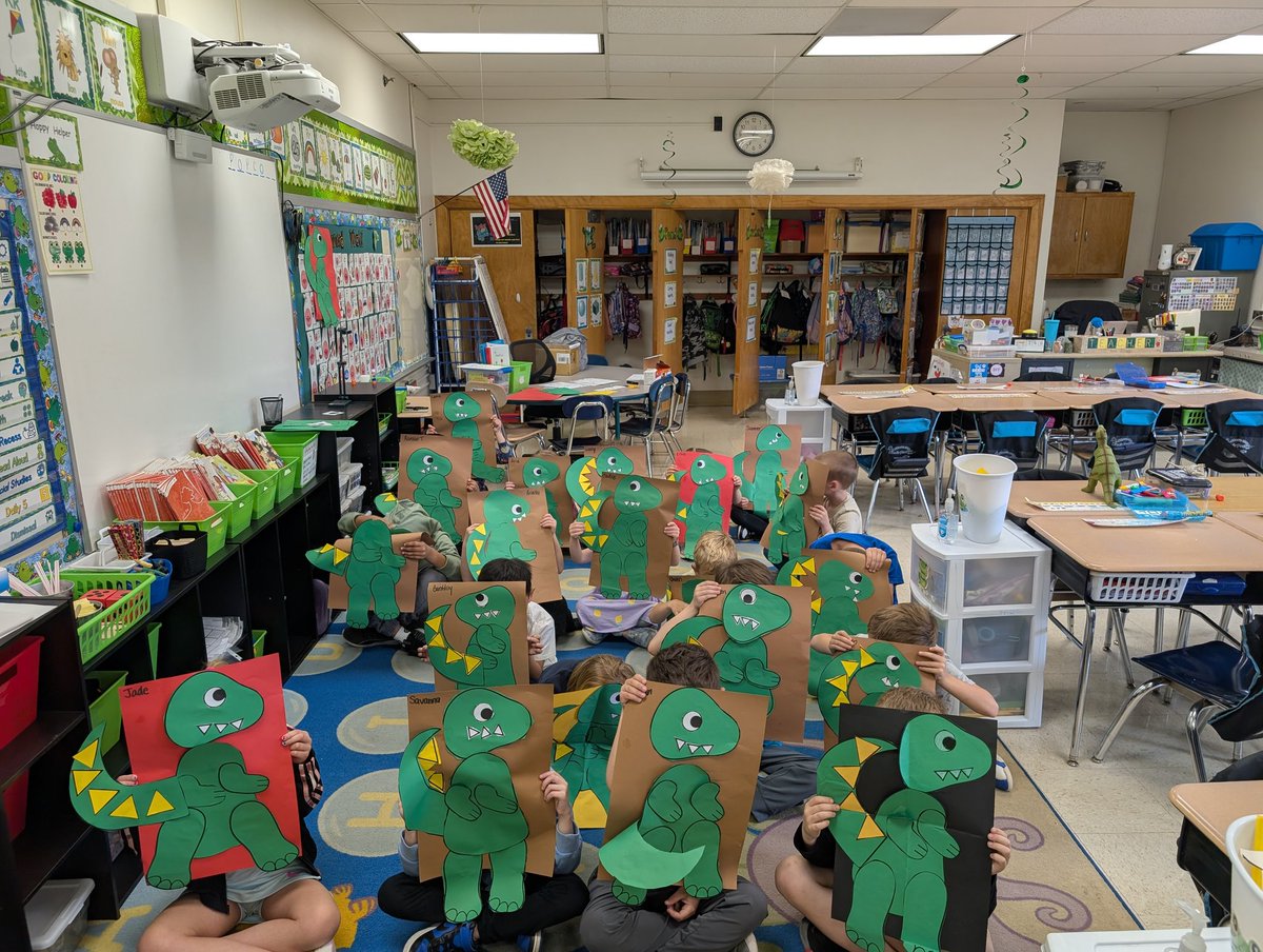 Dd and Ee: Dinosaurs are extinct! <a href="/McClellan_WJHSD/">McClellan Elementary</a> <a href="/wjhsd/">West Jefferson Hills SD</a>