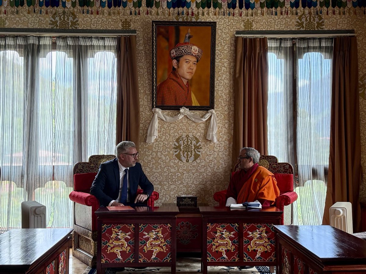 State Secretary <a href="/markostucin/">Marko Stucin</a> met with 🇧🇹Foreign Minister  Dr. Tandi Dori. They spoke about the good bilateral relations between the two countries and the importance of the #EU partnership for #Bhutan , as 🇪🇺 is one of the main development partners for 🇧🇹.