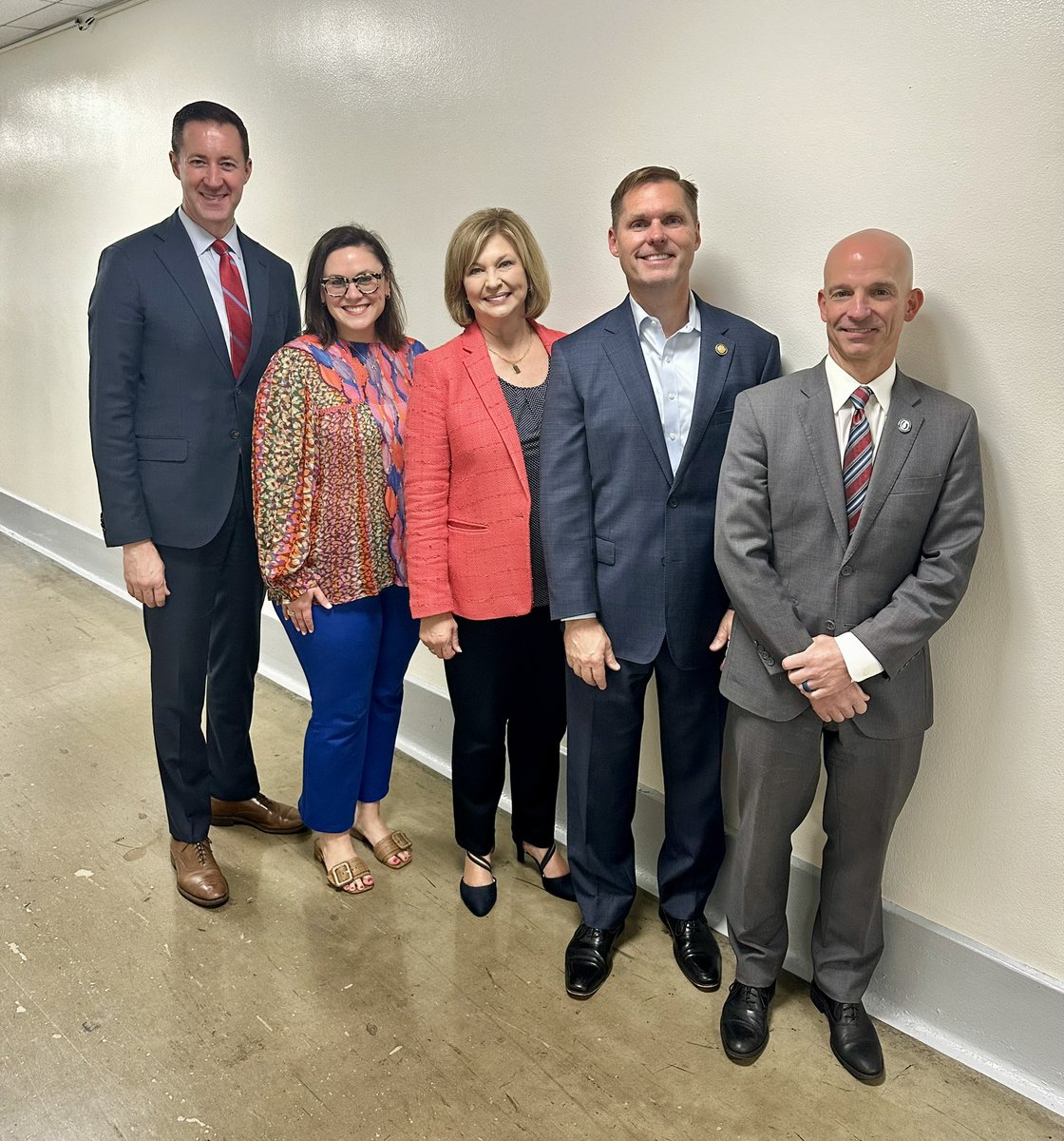 LouAnn Woodward M.D. (@lawoodwardmd) on Twitter photo Always a pleasure to visit with <a href="/RepMichaelGuest/">Congressman Michael Guest</a> and <a href="/ElizJoseph/">Elizabeth Joseph</a> - I appreciate your support of <a href="/UMMCnews/">The University of Mississippi Medical Center</a>! #AHealthierMississippi <a href="/the_dr_j/">Alan Jones</a> Always a pleasure to visit with <a href="/RepMichaelGuest/">Congressman Michael Guest</a> and <a href="/ElizJoseph/">Elizabeth Joseph</a> - I appreciate your support of <a href="/UMMCnews/">The University of Mississippi Medical Center</a>! #AHealthierMississippi <a href="/the_dr_j/">Alan Jones</a>